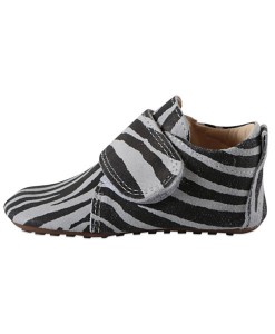 Hausschuhe im Zebralook auf mina-lola.com von Pom Pom