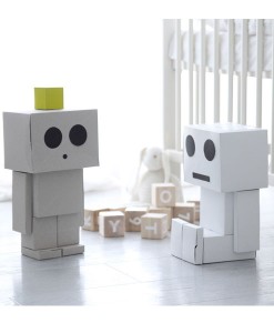 Cardboard robot and other creatures auf mina-lola.com von ohh noo